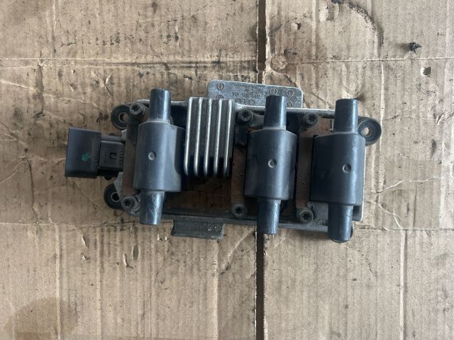 bontott AUDI A4 B5 Gyújtótrafó