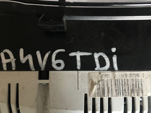 bontott AUDI A4 B5 Kilométeróra