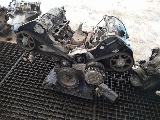 bontott AUDI A4 B5 Motor (Fűzött blokk hengerfejjel)