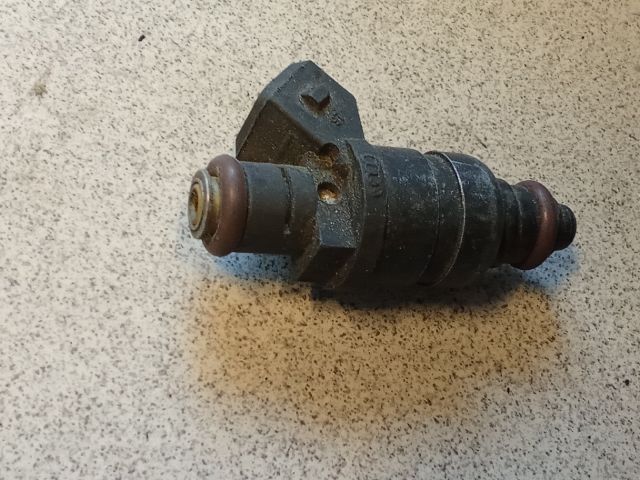 bontott AUDI A4 B5 Porlasztó (1 db)