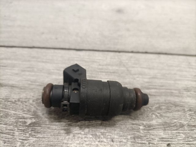 bontott AUDI A4 B5 Porlasztó (1 db)