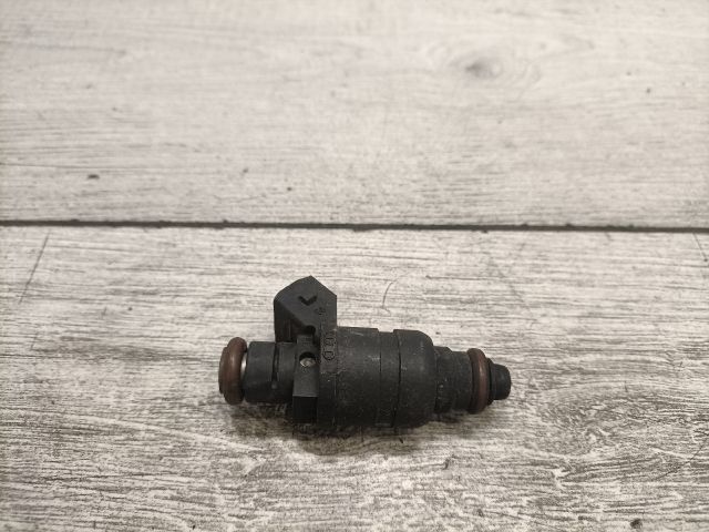 bontott AUDI A4 B5 Porlasztó (1 db)