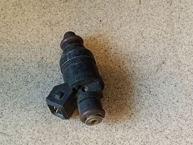 bontott AUDI A4 B5 Porlasztó (1 db)