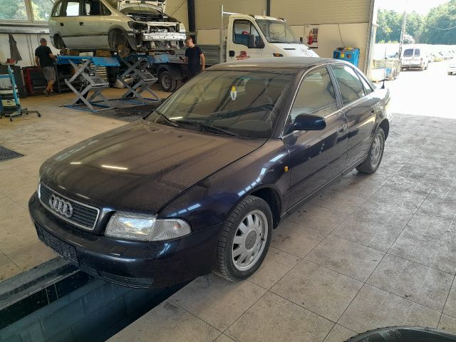 bontott AUDI A4 B5 Porlasztó Sor / Híd