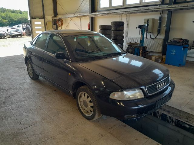 bontott AUDI A4 B5 Porlasztó Sor / Híd