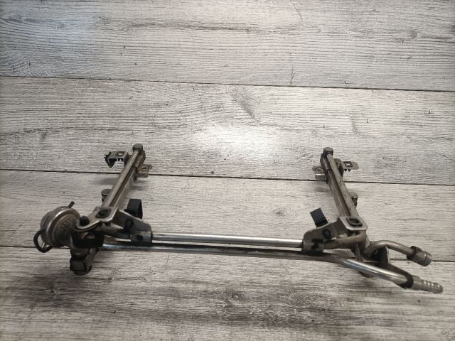 bontott AUDI A4 B5 Porlasztó Sor / Híd