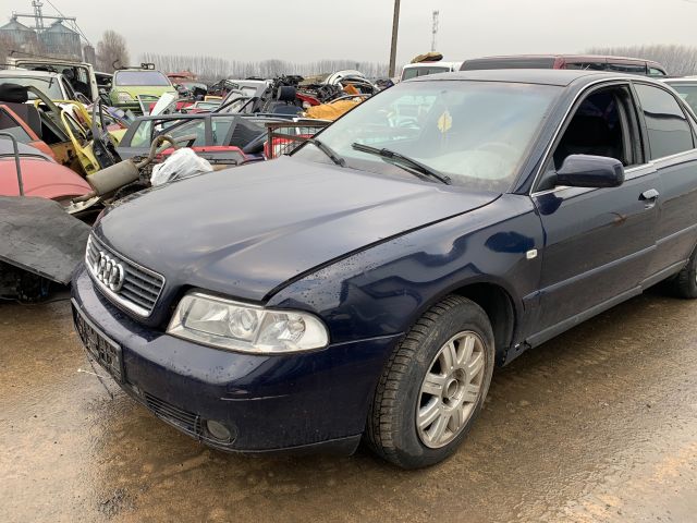 bontott AUDI A4 B5 Bal első Féknyereg Munkahengerrel