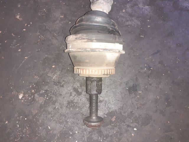 bontott AUDI A4 B5 Bal Féltengely