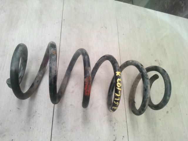 bontott AUDI A4 B5 Első Rugó