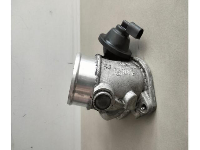 bontott AUDI A4 B5 Fojtószelep (Elektromos)