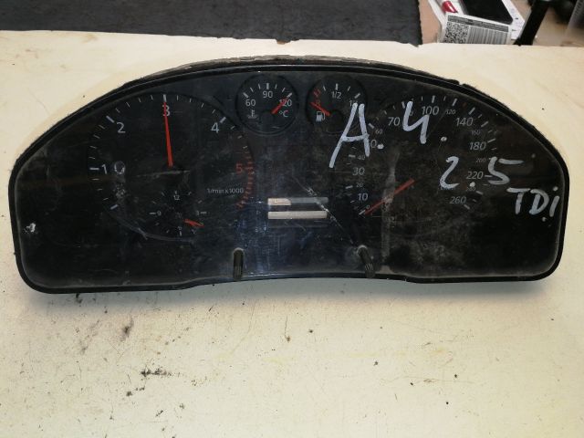 bontott AUDI A4 B5 Kilométeróra