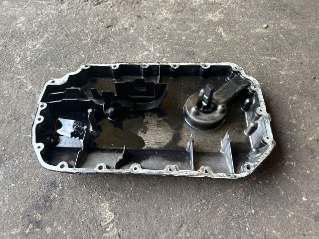 bontott AUDI A4 B5 Olajteknő