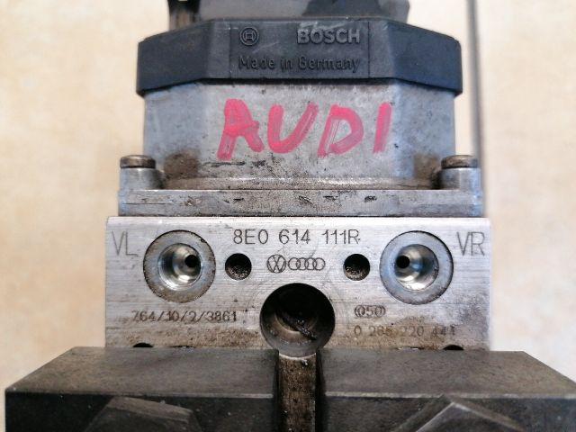 bontott AUDI A4 B5 ABS Kocka