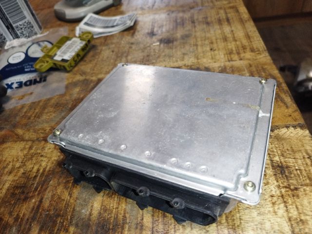 bontott AUDI A4 B5 Motorvezérlő