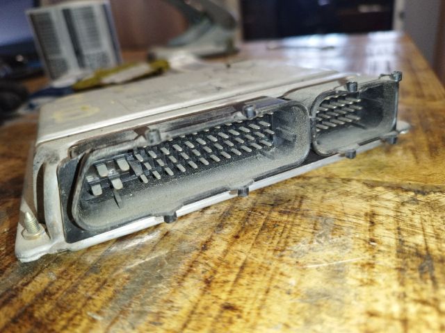 bontott AUDI A4 B5 Motorvezérlő