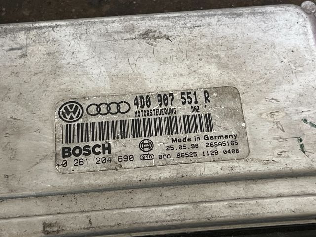 bontott AUDI A4 B5 Motorvezérlő