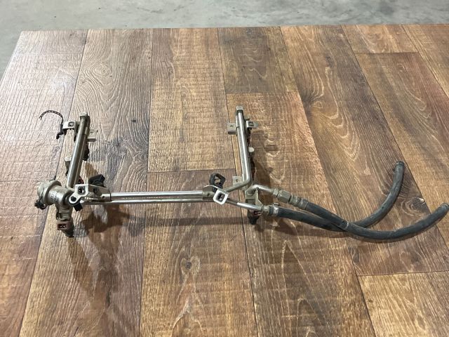 bontott AUDI A4 B5 Porlasztó Sor / Híd