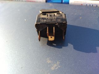 bontott AUDI A4 B5 Ablakemelő Kapcsoló (Pozíciófüggetlen)