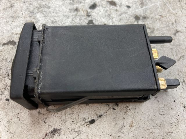 bontott AUDI A4 B5 Ablakfűtés Kapcsoló