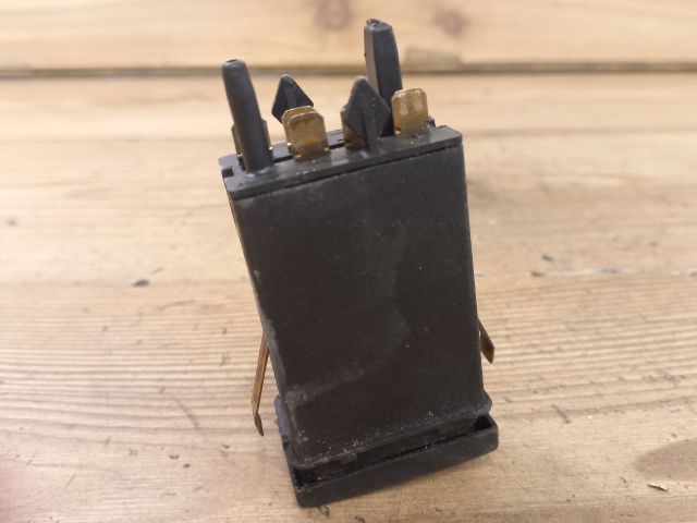 bontott AUDI A4 B5 Ablakfűtés Kapcsoló