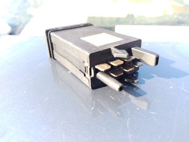 bontott AUDI A4 B5 Ablakfűtés Kapcsoló