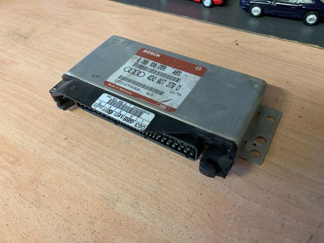 bontott AUDI A4 B5 ABS Elektronika