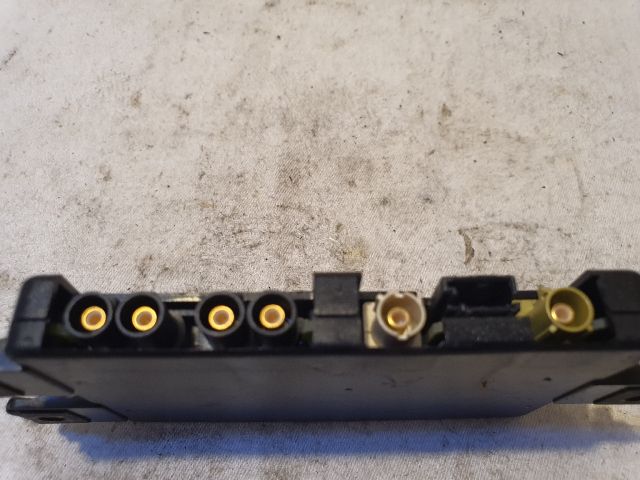 bontott AUDI A4 B5 Antenna Erősítő