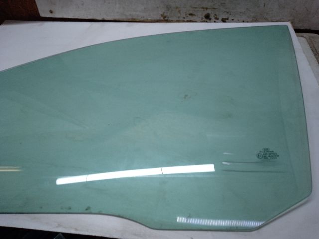 bontott AUDI A4 B5 Bal első Ablak