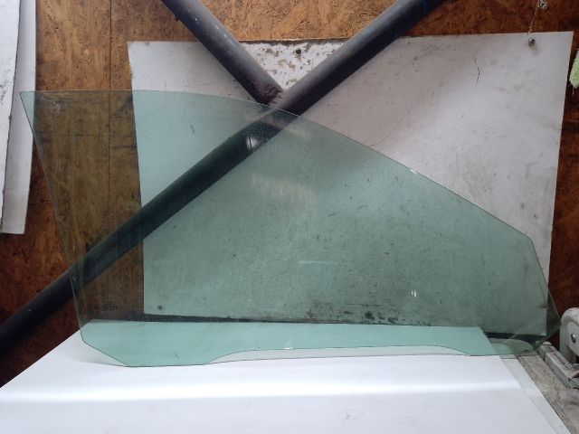 bontott AUDI A4 B5 Bal első Ablak