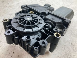 bontott AUDI A4 B5 Bal első Ablakemelő Motor