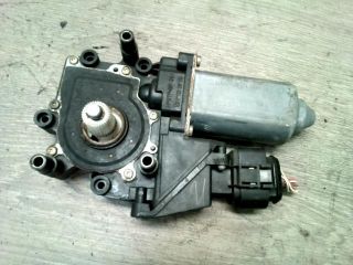 bontott AUDI A4 B5 Bal első Ablakemelő Motor