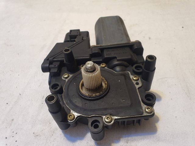 bontott AUDI A4 B5 Bal első Ablakemelő Motor