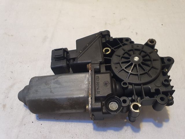 bontott AUDI A4 B5 Bal első Ablakemelő Motor