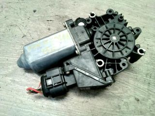 bontott AUDI A4 B5 Bal első Ablakemelő Motor