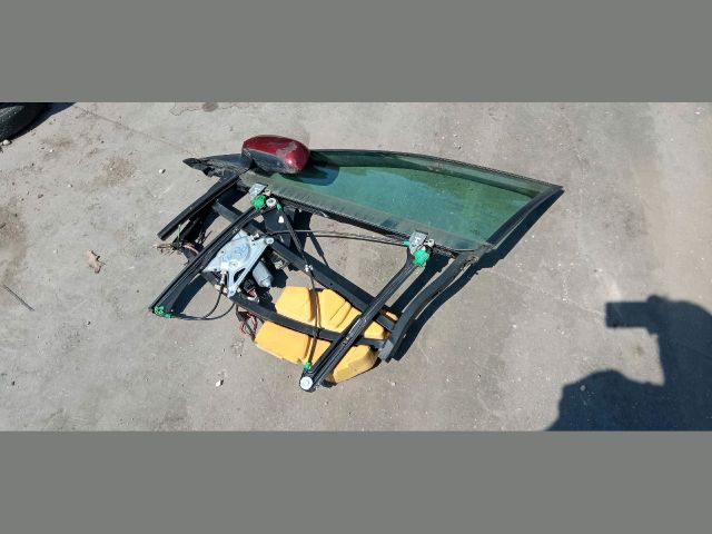 bontott AUDI A4 B5 Bal első Ablakemelő Szerkezet (Elektromos)