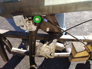 bontott AUDI A4 B5 Bal első Ablakemelő Szerkezet (Elektromos)