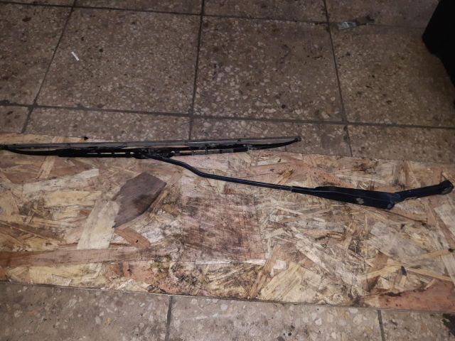 bontott AUDI A4 B5 Bal első Ablaktörlő Kar