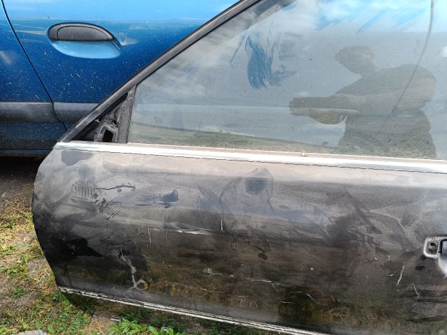 bontott AUDI A4 B5 Bal első Ajtó (Részeivel)