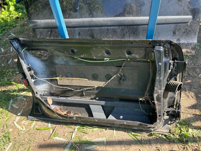 bontott AUDI A4 B5 Bal első Ajtó (Üres lemez)