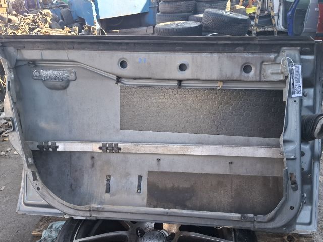 bontott AUDI A4 B5 Bal első Ajtó (Üres lemez)