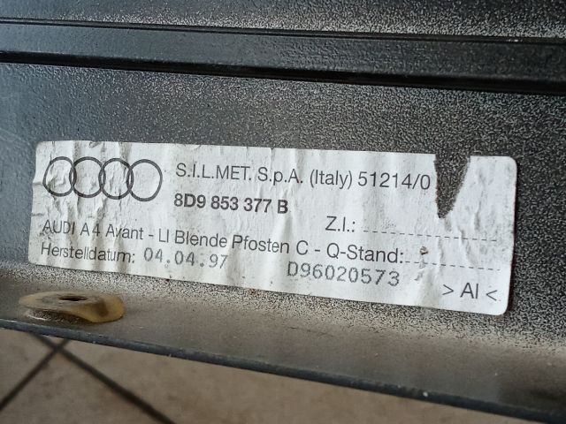 bontott AUDI A4 B5 Bal első Ajtókeret Burkolat