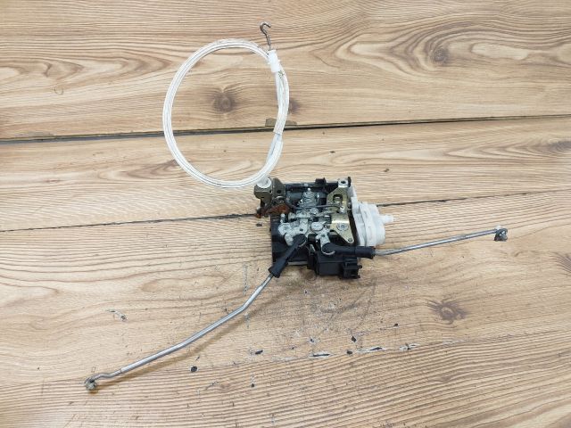 bontott AUDI A4 B5 Bal első Ajtózár