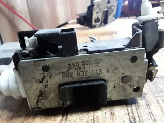 bontott AUDI A4 B5 Bal első Ajtózár