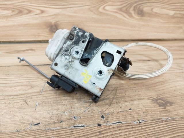 bontott AUDI A4 B5 Bal első Ajtózár