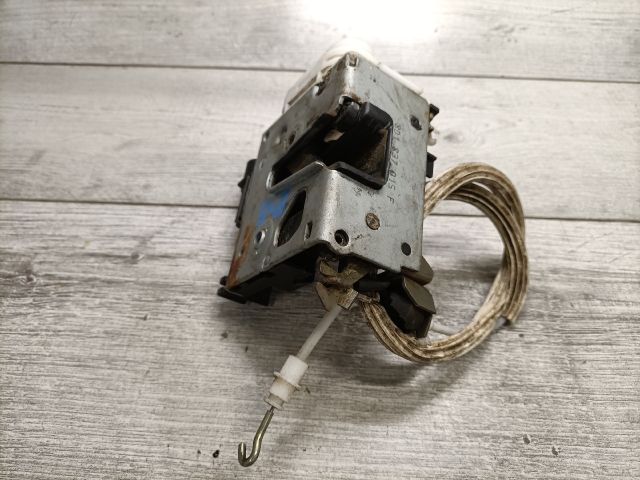 bontott AUDI A4 B5 Bal első Ajtózár