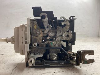 bontott AUDI A4 B5 Bal első Ajtózár