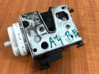 bontott AUDI A4 B5 Bal első Ajtózár