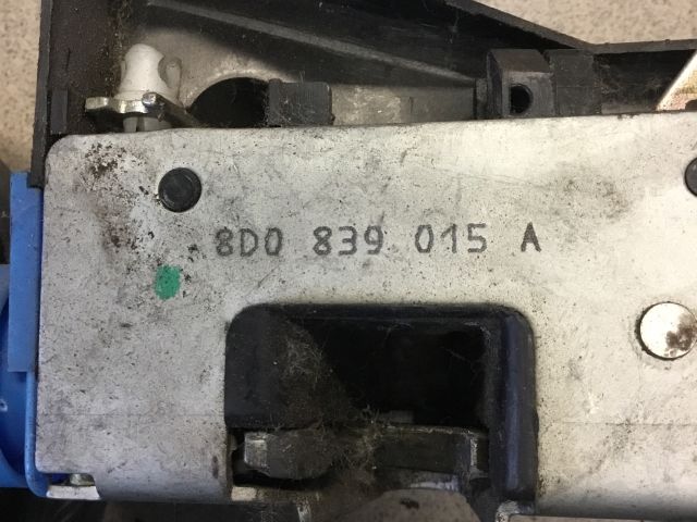 bontott AUDI A4 B5 Bal első Ajtózár