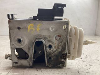 bontott AUDI A4 B5 Bal első Ajtózár