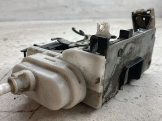 bontott AUDI A4 B5 Bal első Ajtózár